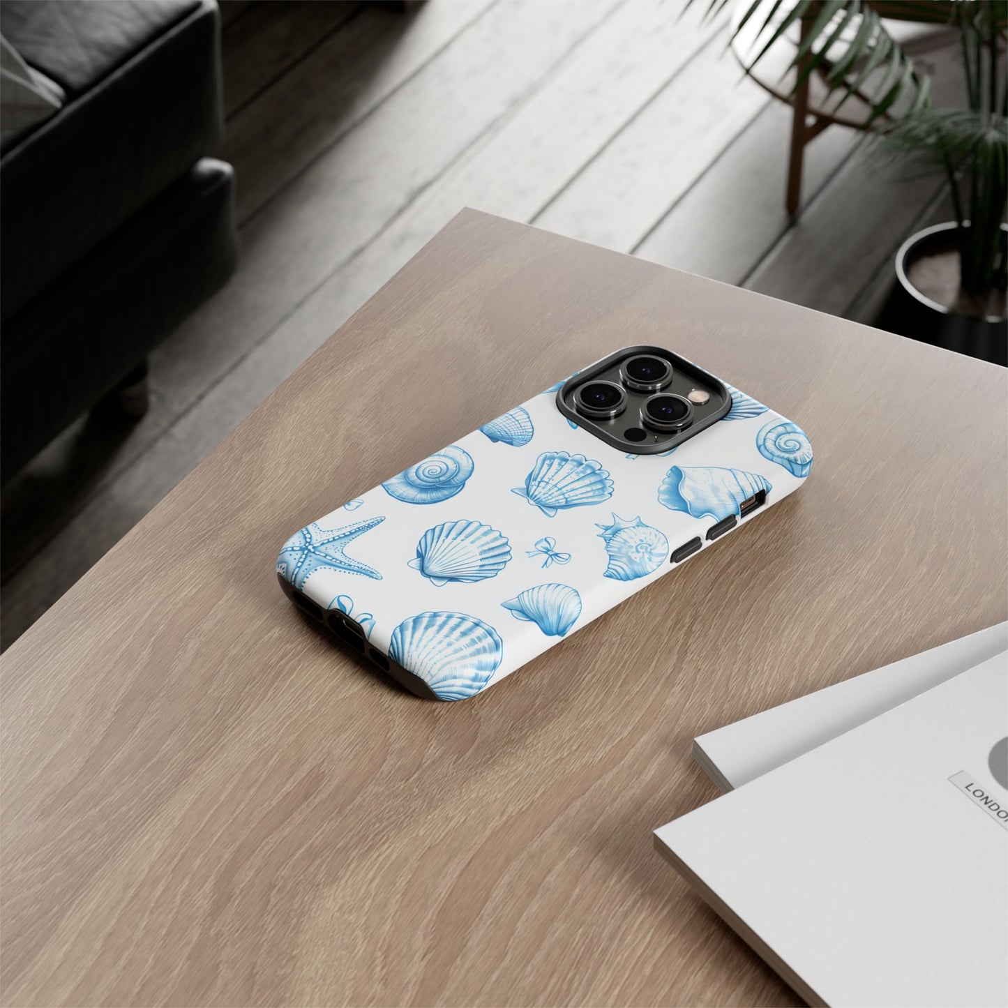 Coquette-Coastal Ocean-Themed Phone Case - Seashell and Starfish Design