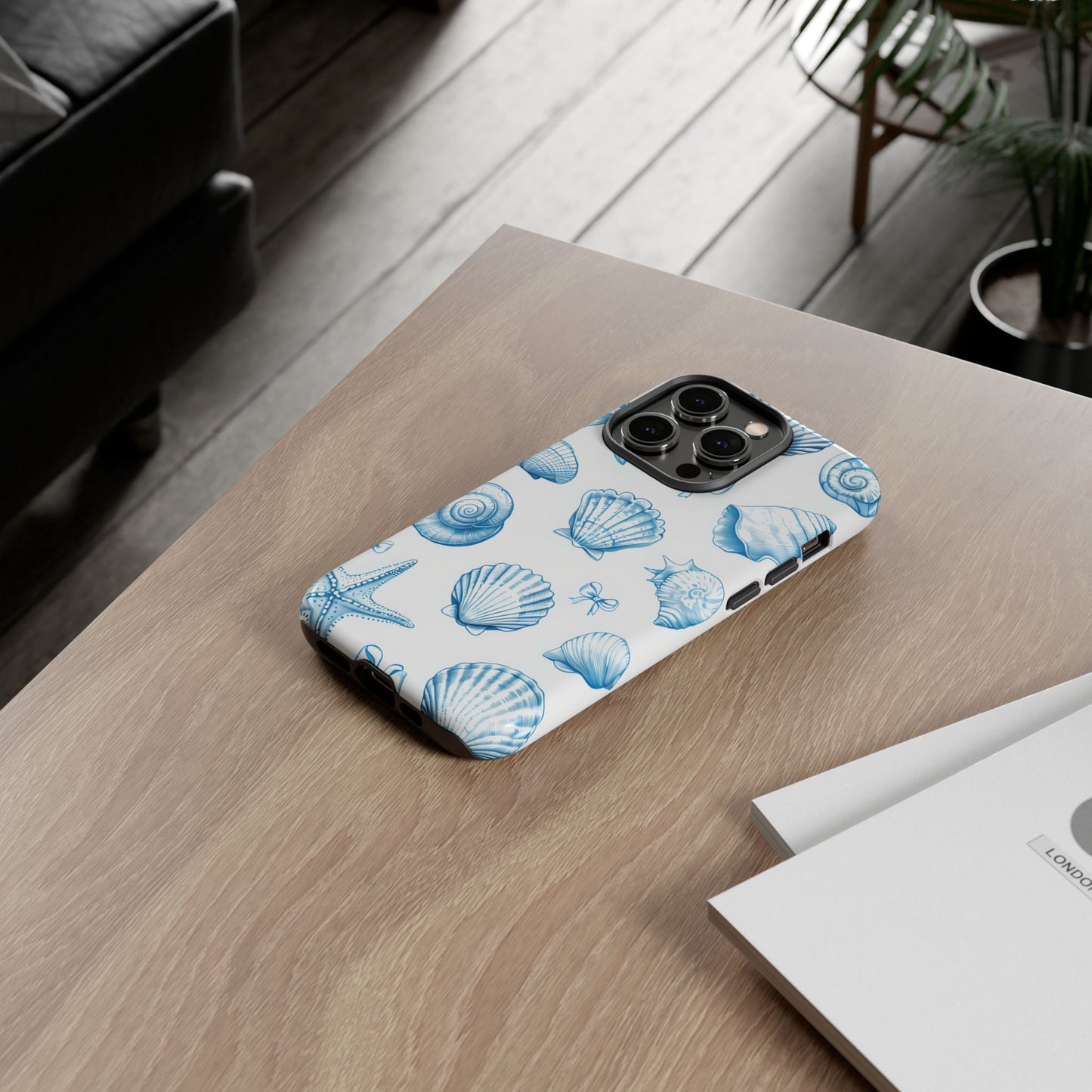 Coquette-Coastal Ocean-Themed Phone Case - Seashell and Starfish Design