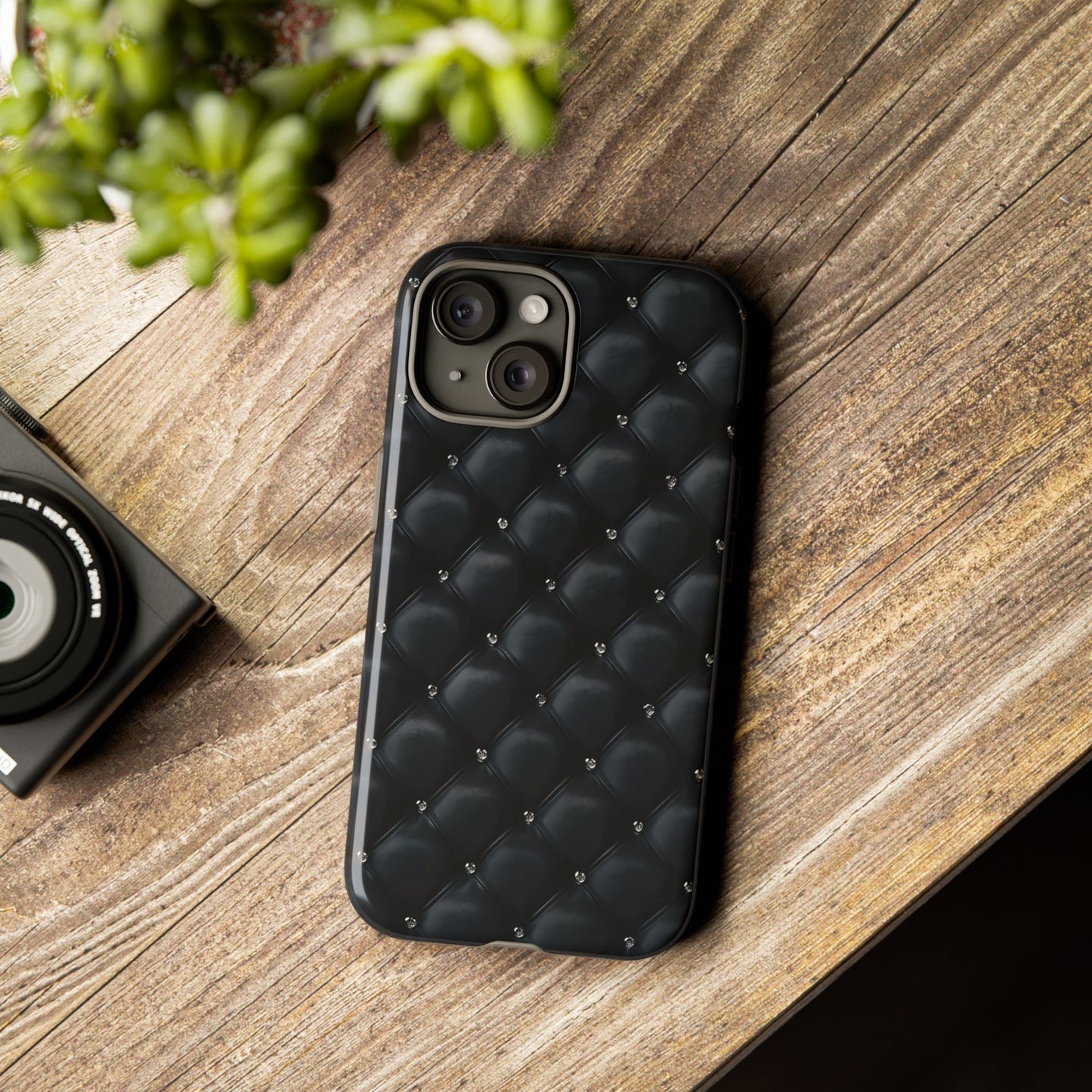 Stylish Tough Phone Case - Elegant Black Quilted Design