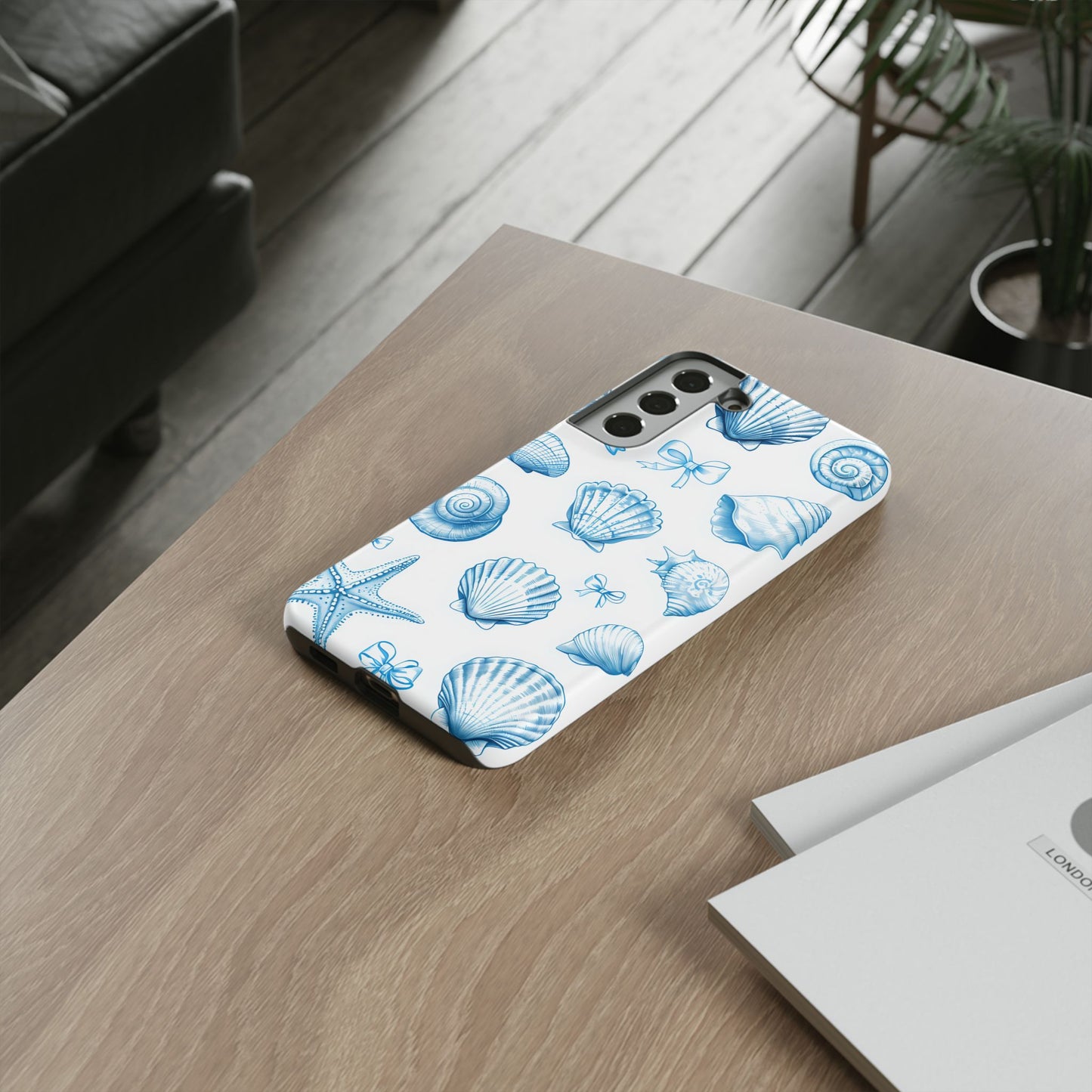 Coquette-Coastal Ocean-Themed Phone Case - Seashell and Starfish Design