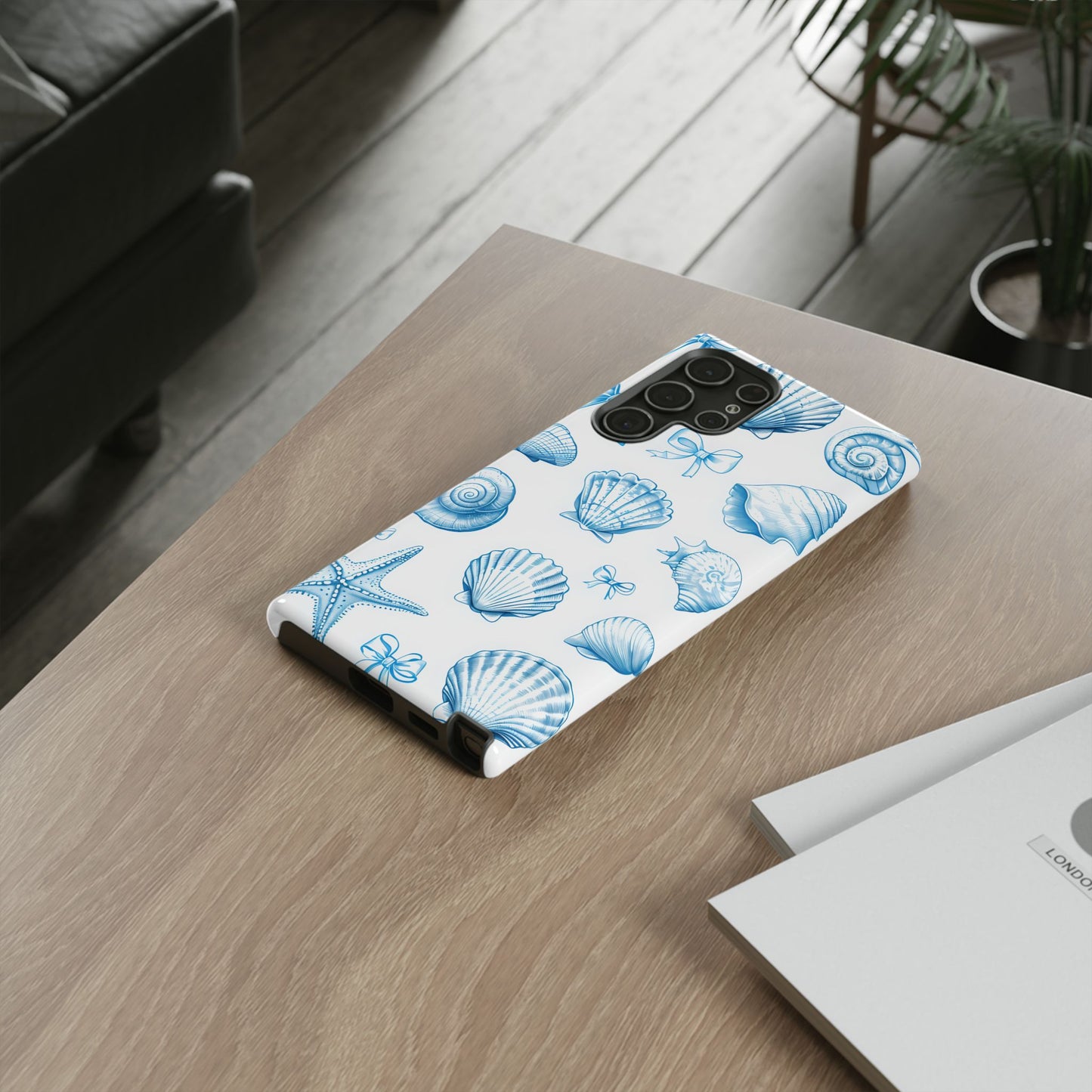 Coquette-Coastal Ocean-Themed Phone Case - Seashell and Starfish Design