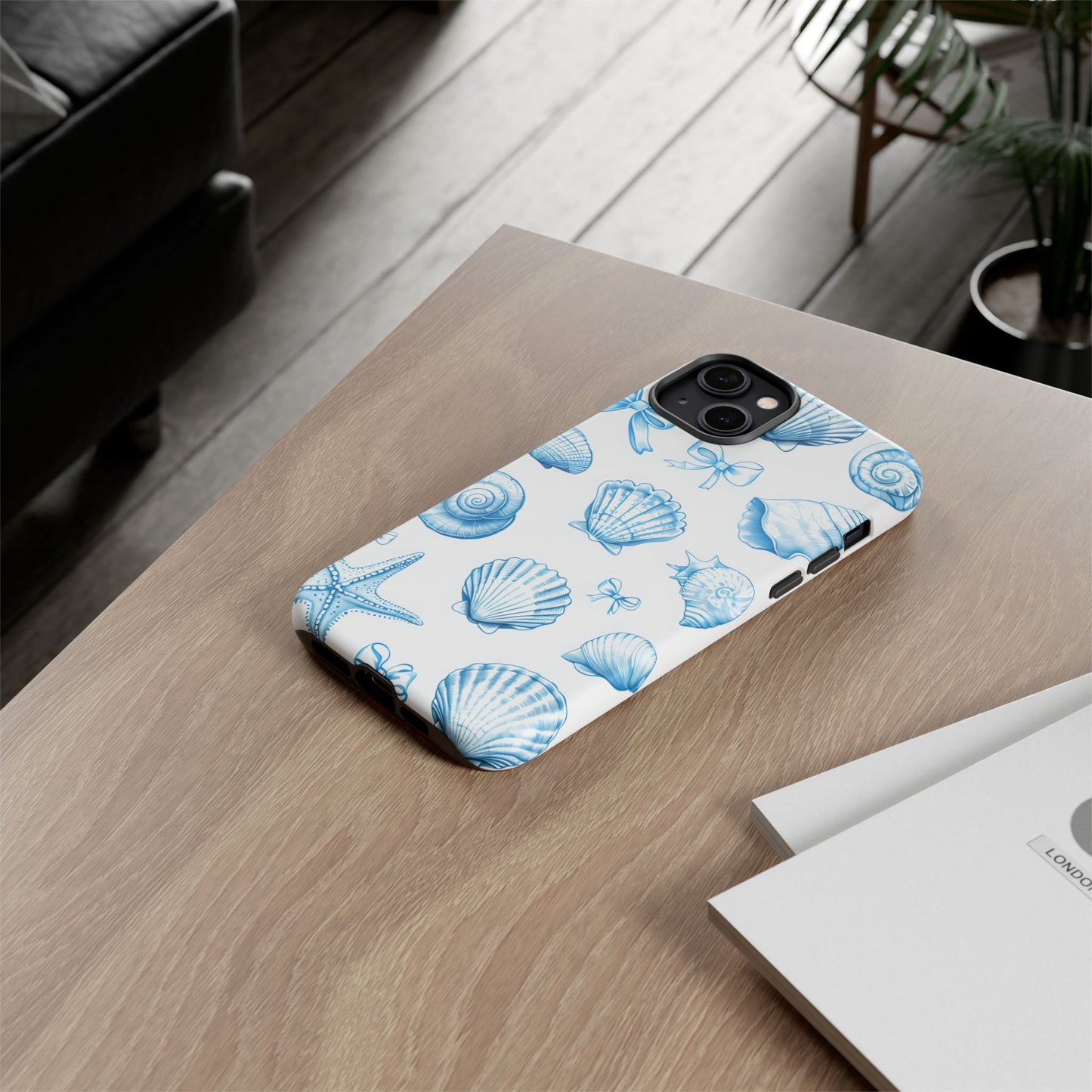 Coquette-Coastal Ocean-Themed Phone Case - Seashell and Starfish Design