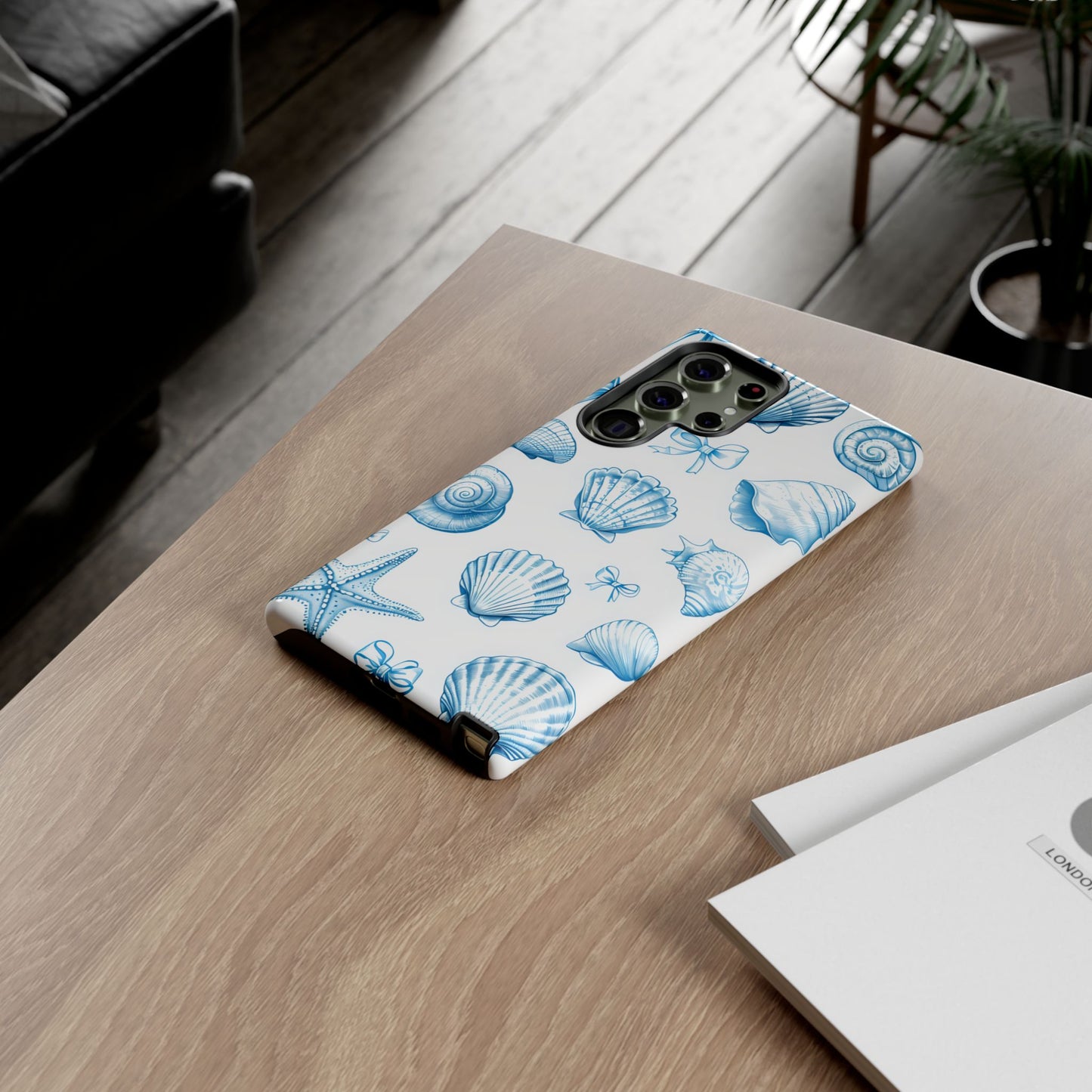 Coquette-Coastal Ocean-Themed Phone Case - Seashell and Starfish Design