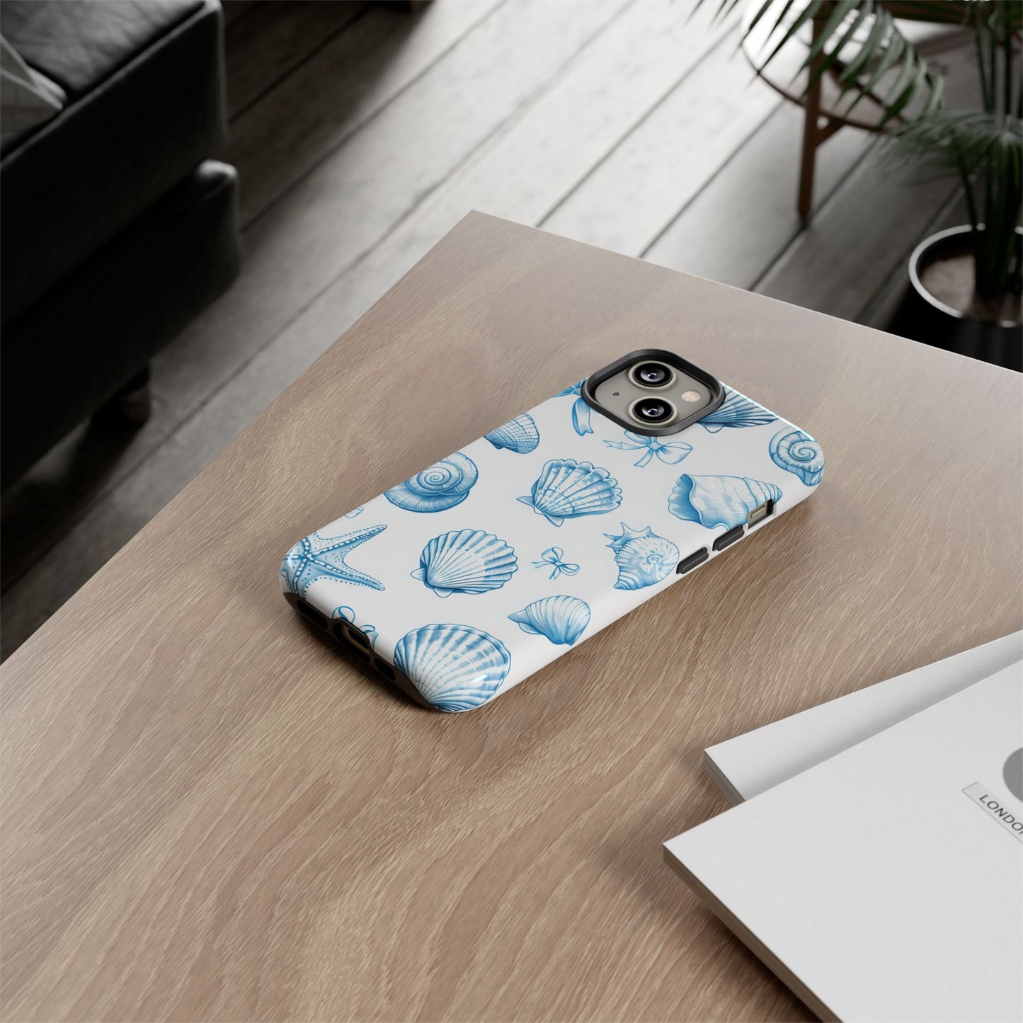 Coquette-Coastal Ocean-Themed Phone Case - Seashell and Starfish Design