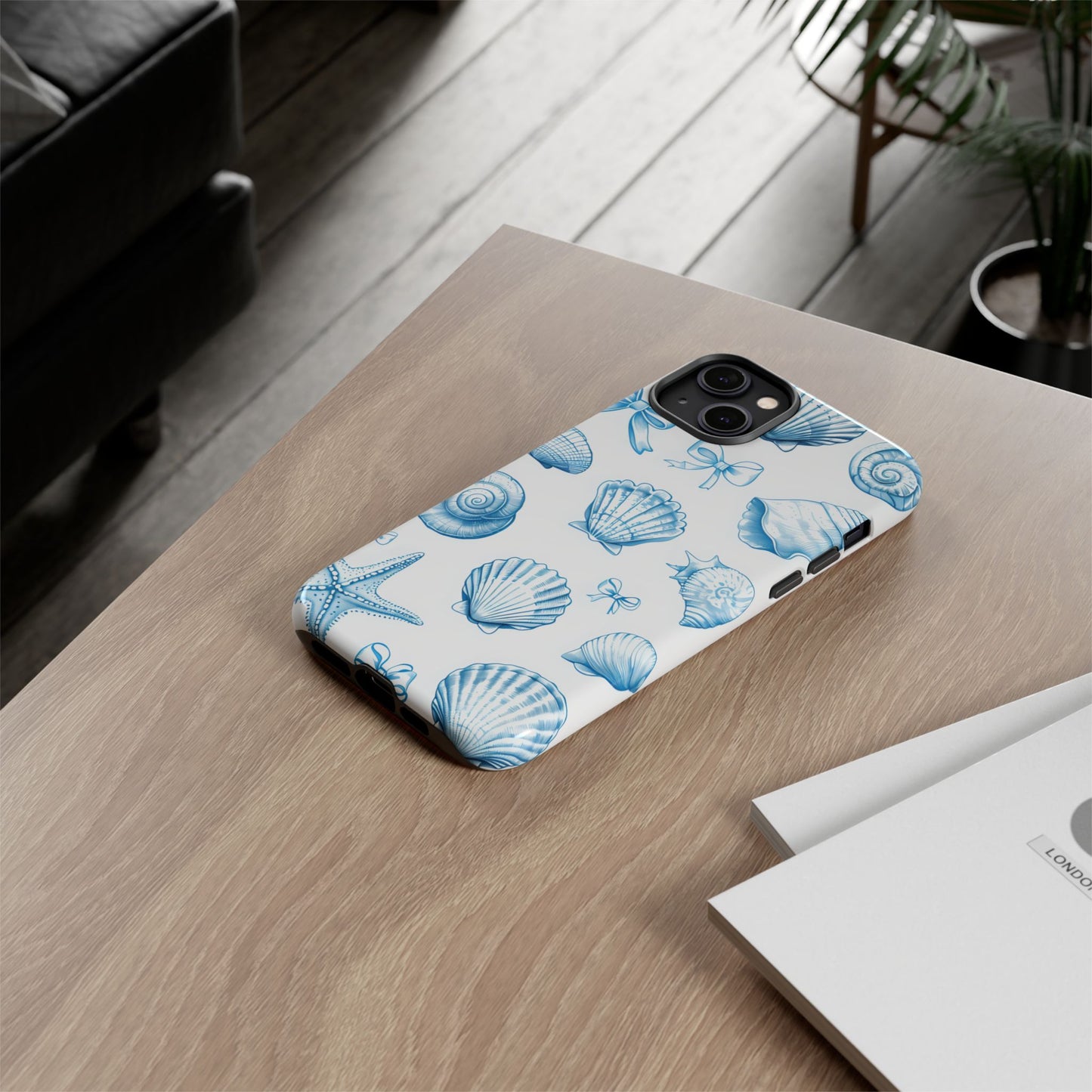 Coquette-Coastal Ocean-Themed Phone Case - Seashell and Starfish Design