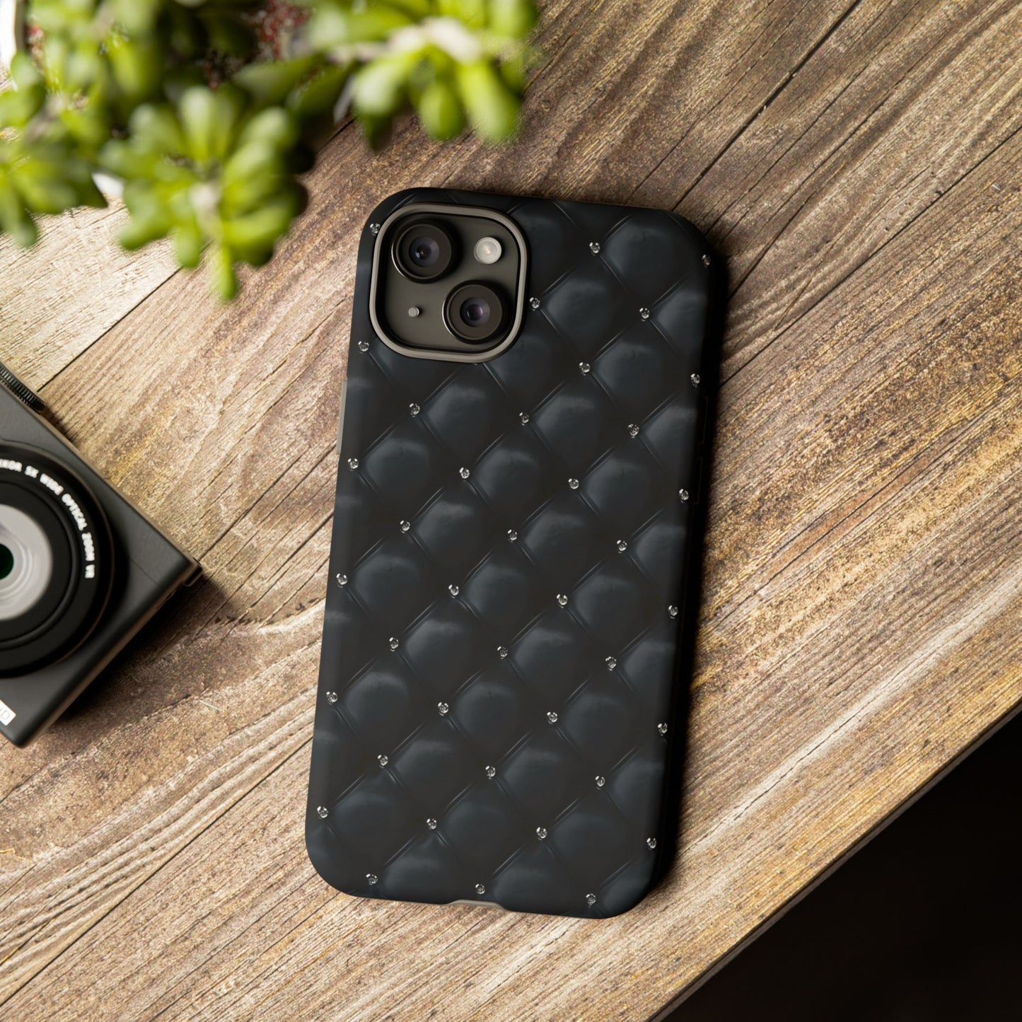 Stylish Tough Phone Case - Elegant Black Quilted Design