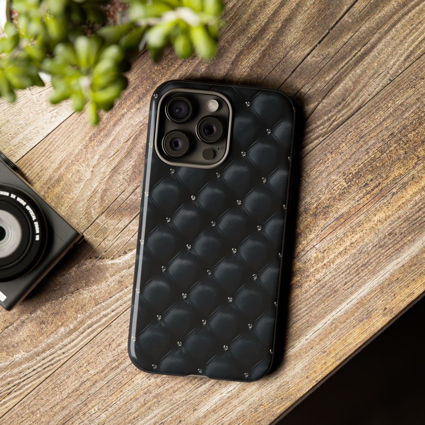 Stylish Tough Phone Case - Elegant Black Quilted Design