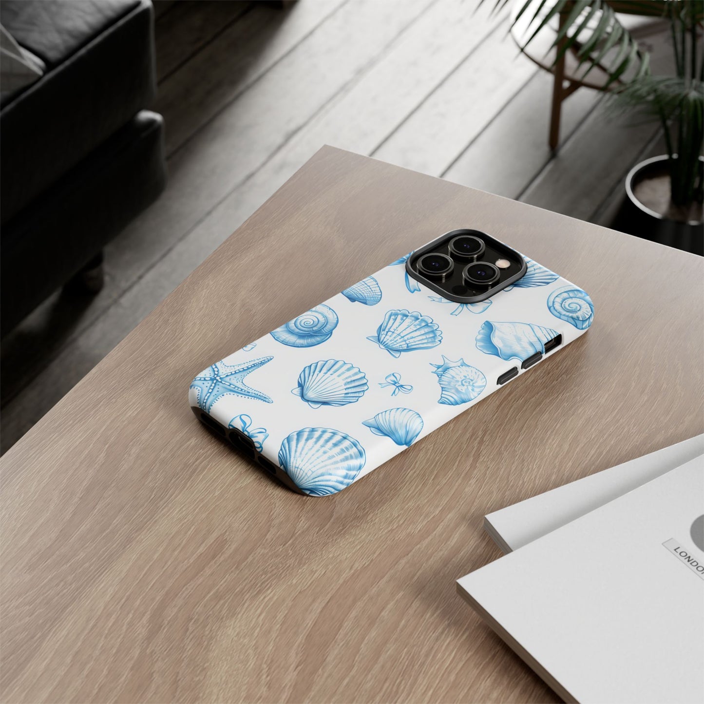 Coquette-Coastal Ocean-Themed Phone Case - Seashell and Starfish Design