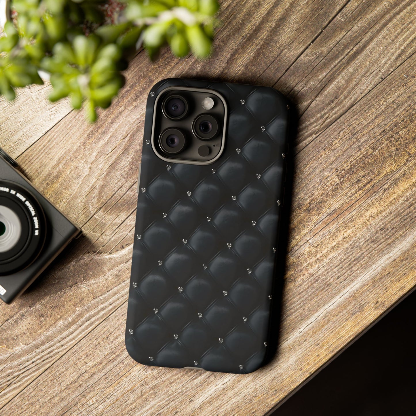 Stylish Tough Phone Case - Elegant Black Quilted Design