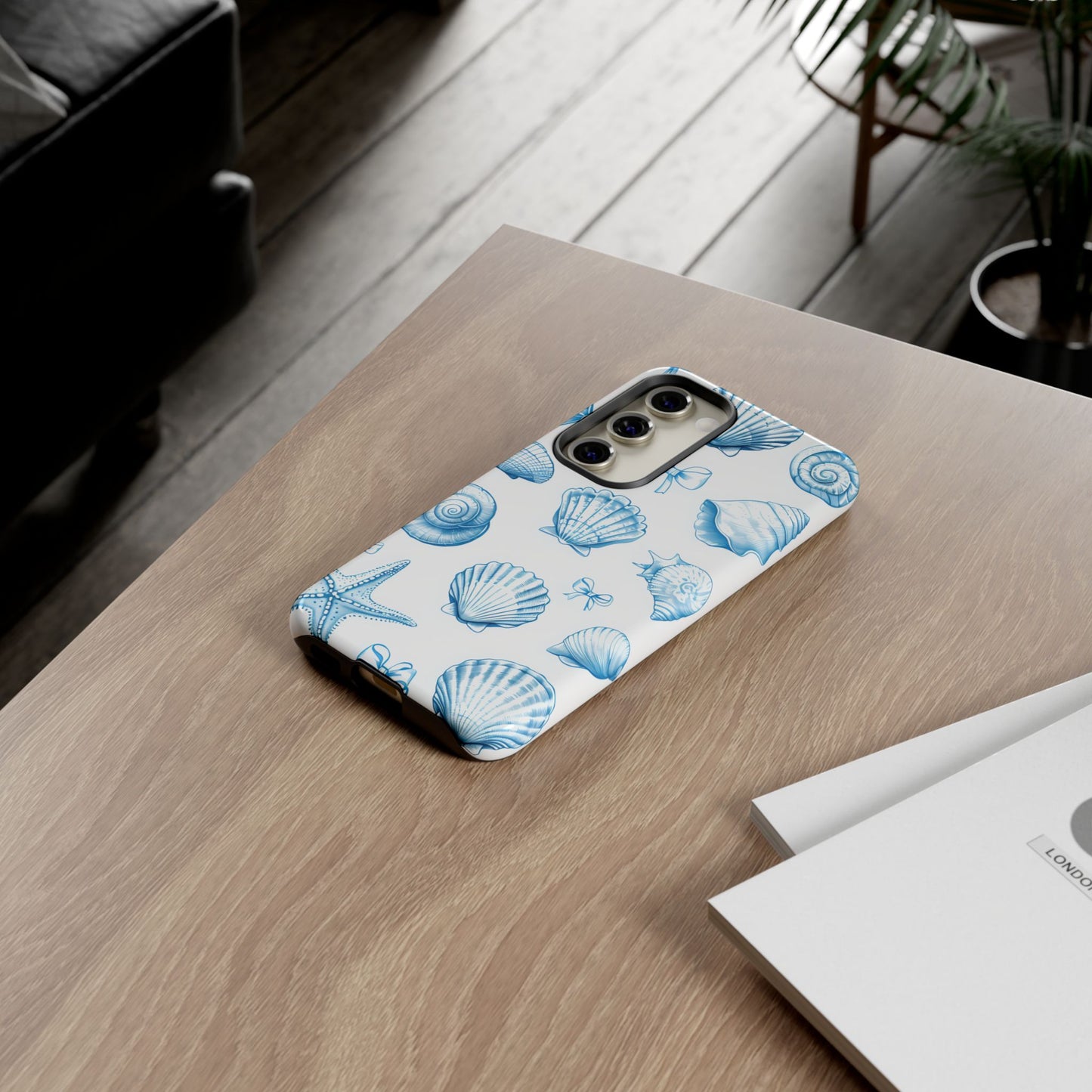 Coquette-Coastal Ocean-Themed Phone Case - Seashell and Starfish Design