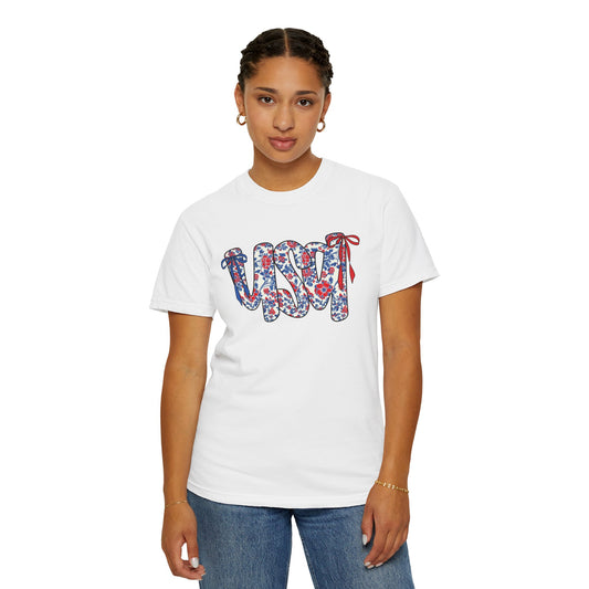 USA Coquette Retro Floral Script Unisex T-Shirt - Perfect for Patriotic Celebrations
